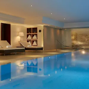 ماجيستك سبا 5*, باريس فرنسا