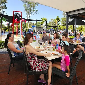 nrma-treasure-island-holiday-park.queenslandhotels.net/